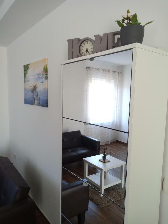 Rosemary Apartment Koper Luaran gambar